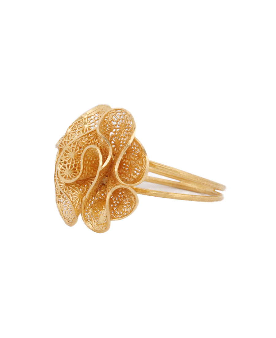 22K Gold Floral Filigree Ring – 3.96g Designer Jewelry | Bigeasy Jewellers